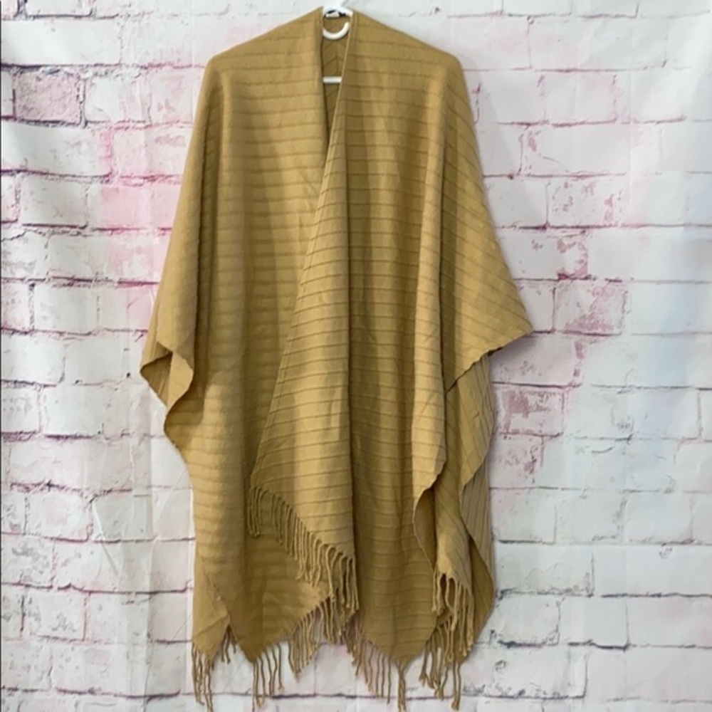 CROFT & BARROW Onesize Tan Poncho - Picture 2 of 10